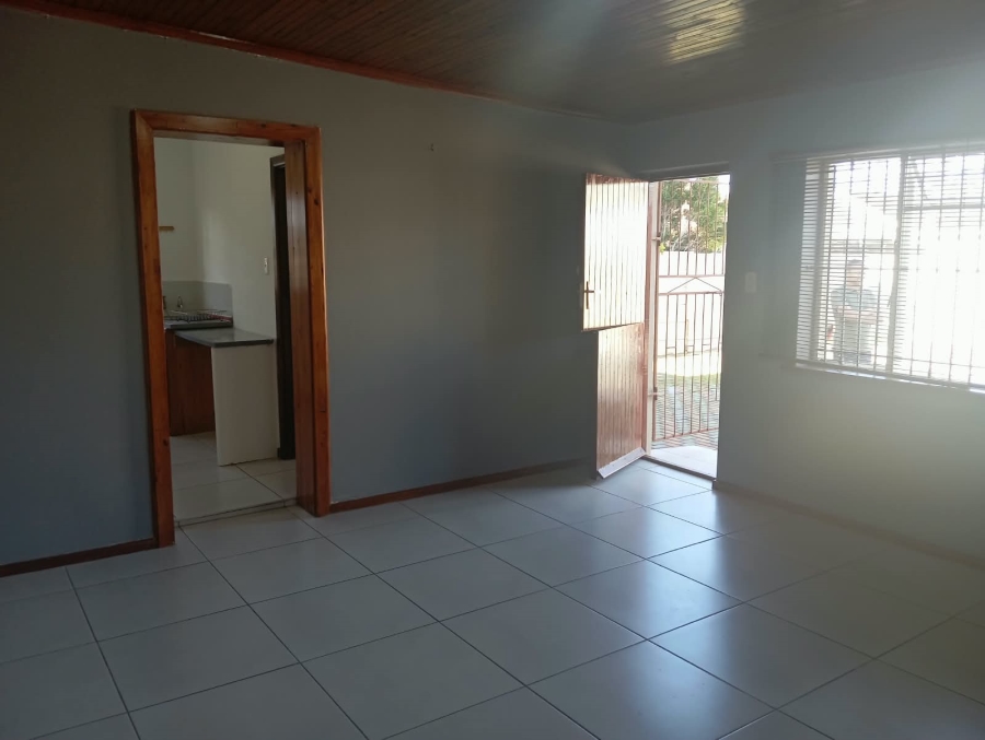 To Let 1 Bedroom Property for Rent in Westering Eastern Cape